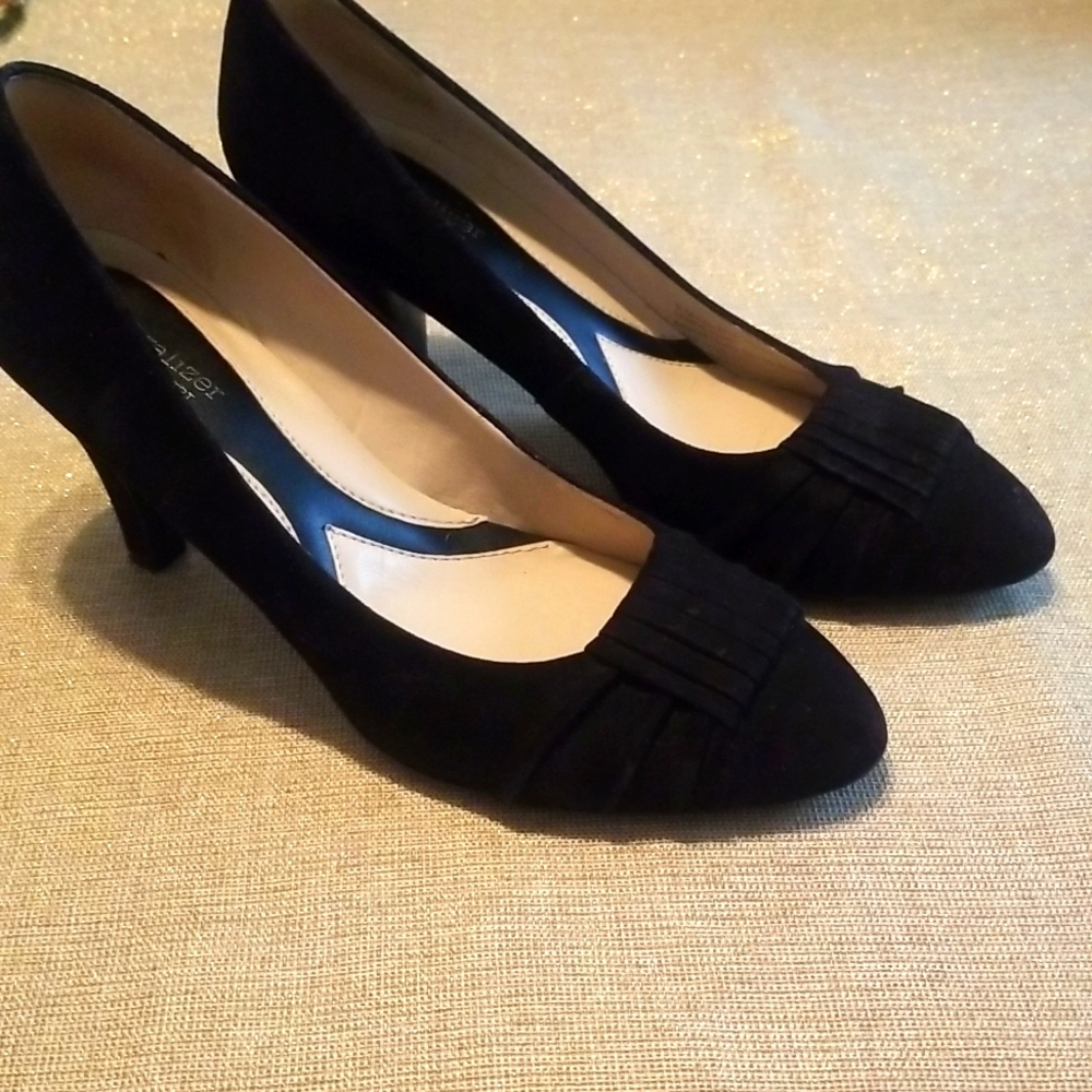 Naturalizer N5 Comfort Velvet Pumps, Size 9